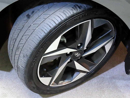 Hyundai Avante — photo 20