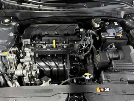 Hyundai Avante — photo 17