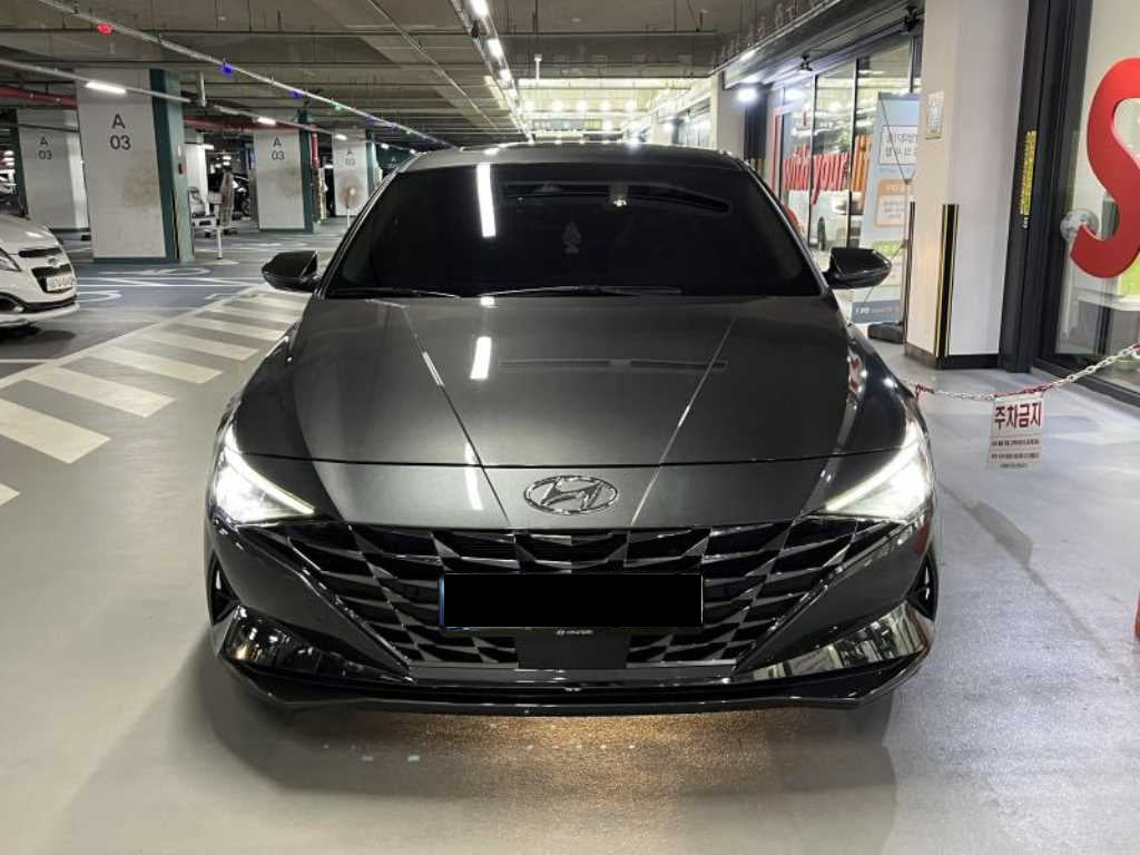 Hyundai Avante — photo 02