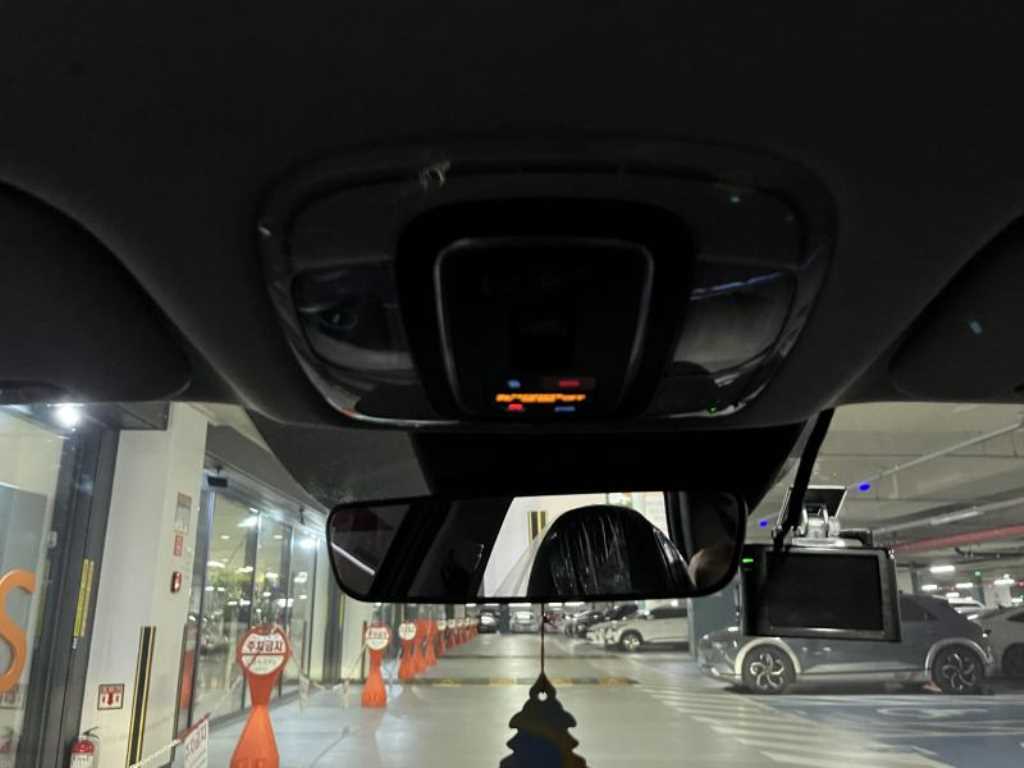 Hyundai Avante — photo 07