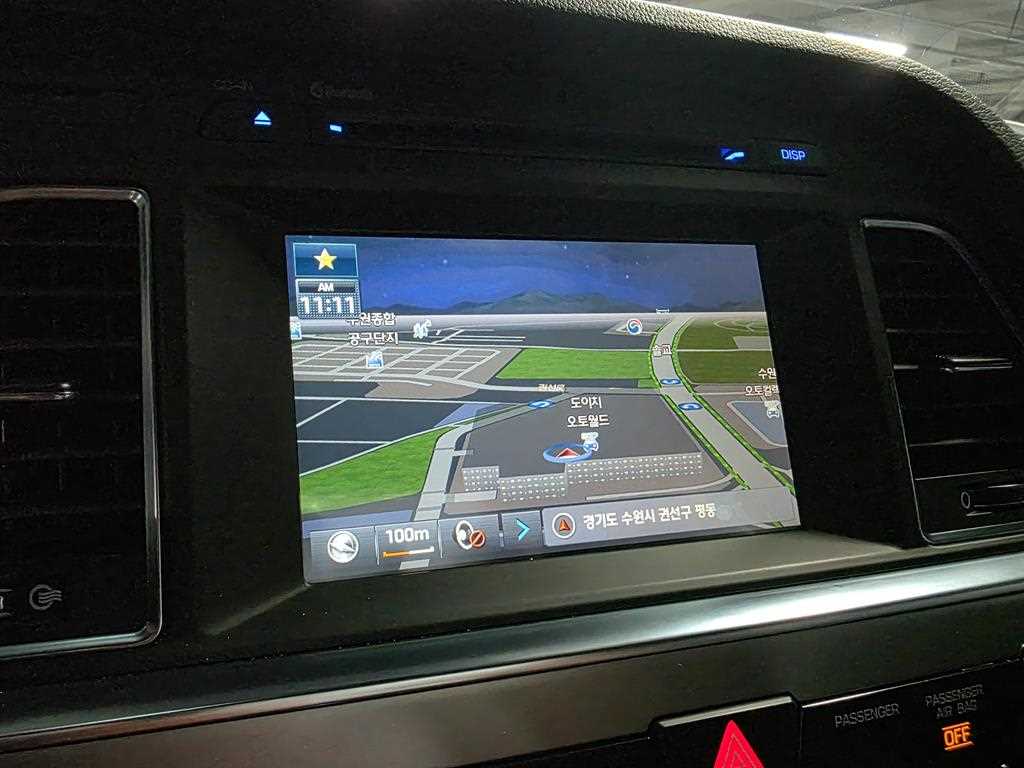 Hyundai Sonata — photo 11