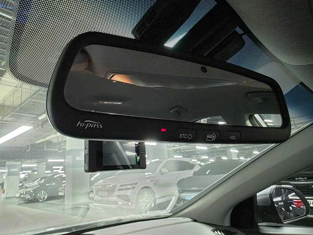 Hyundai Sonata — photo 16