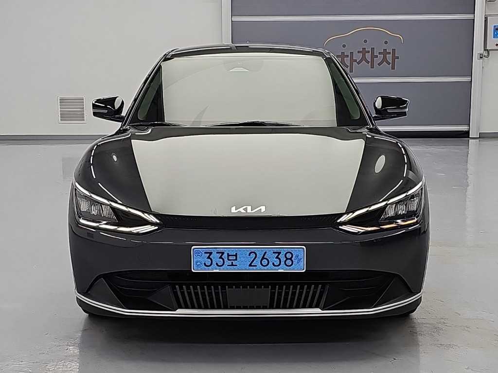 Kia EV6 — photo 02