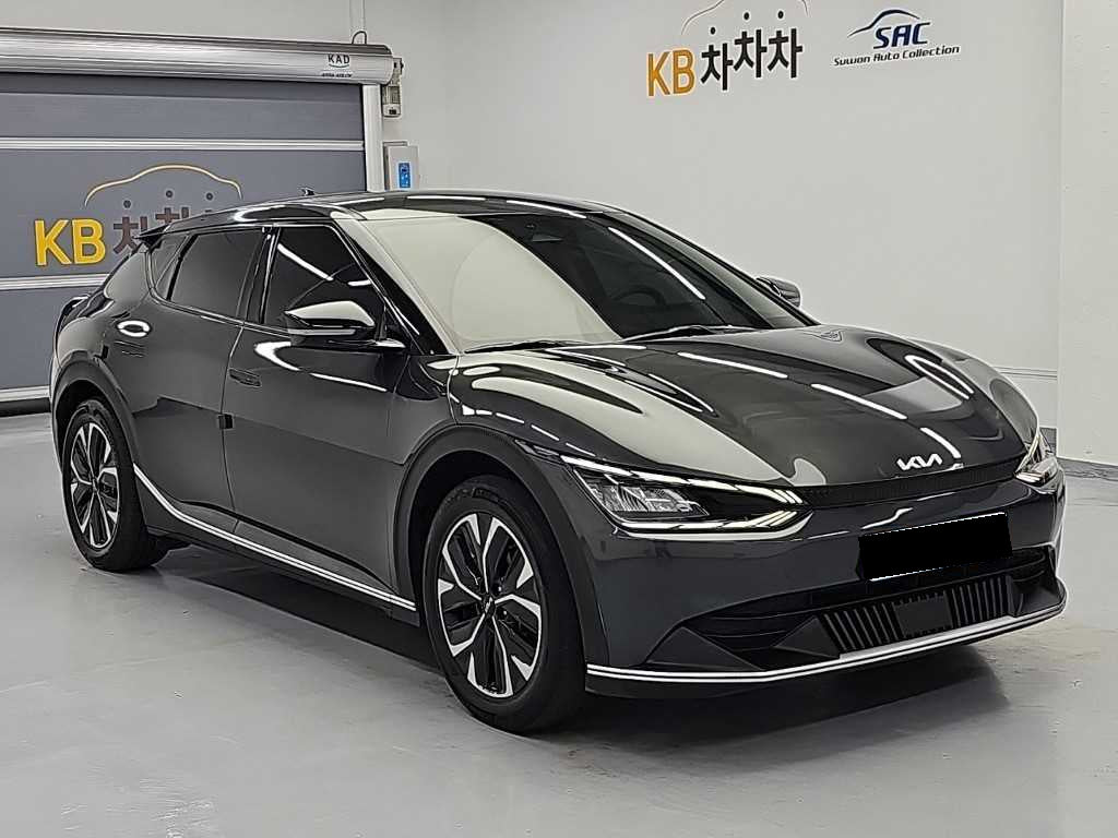 Kia EV6 — photo 04