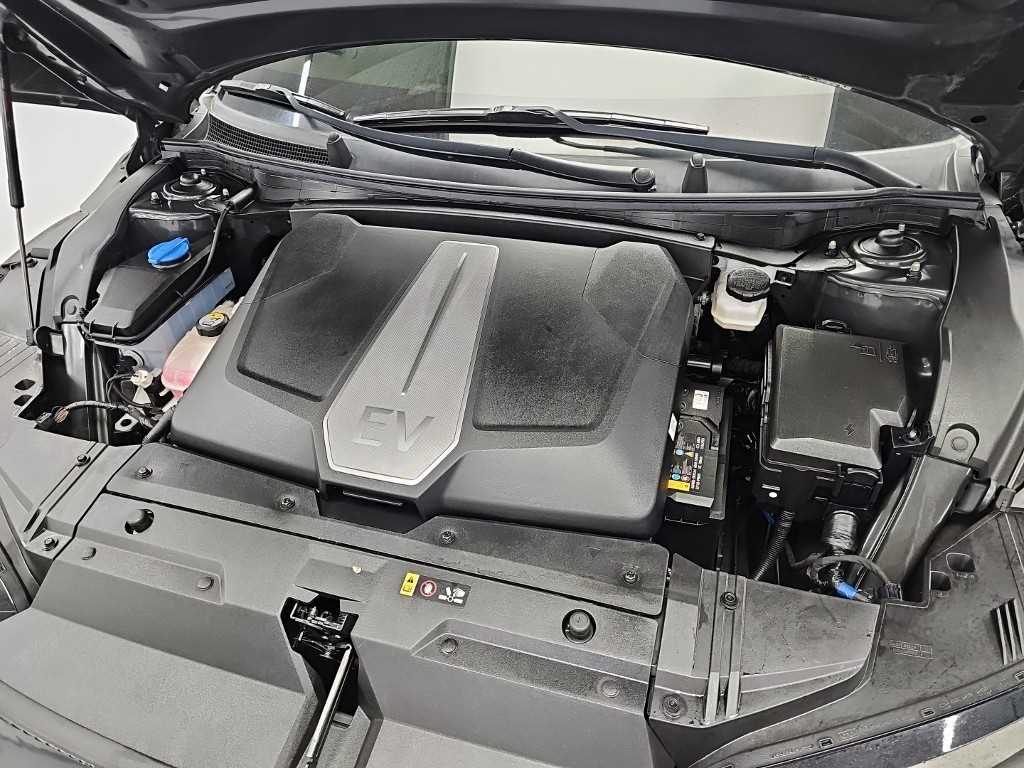 Kia EV6 — photo 05