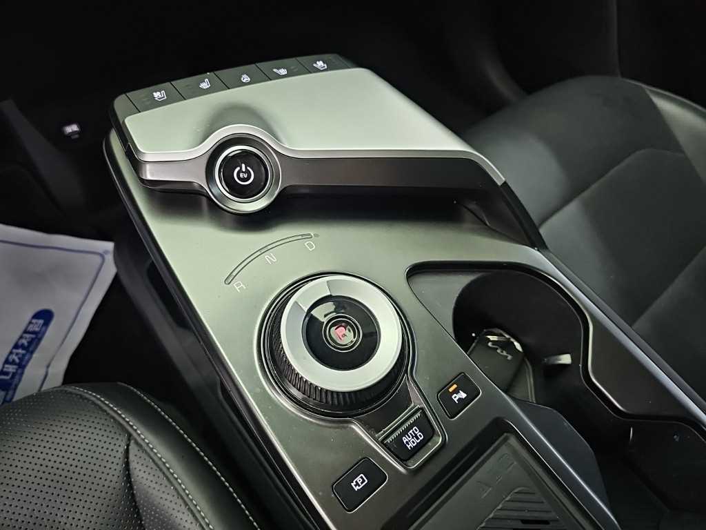 Kia EV6 — photo 08