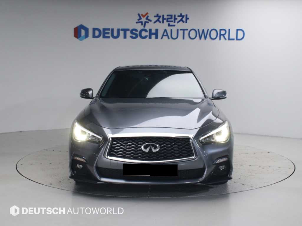 Infiniti Q50 — photo 03