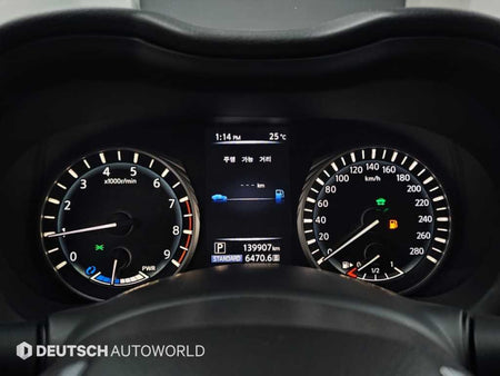 Infiniti Q50 — photo 08
