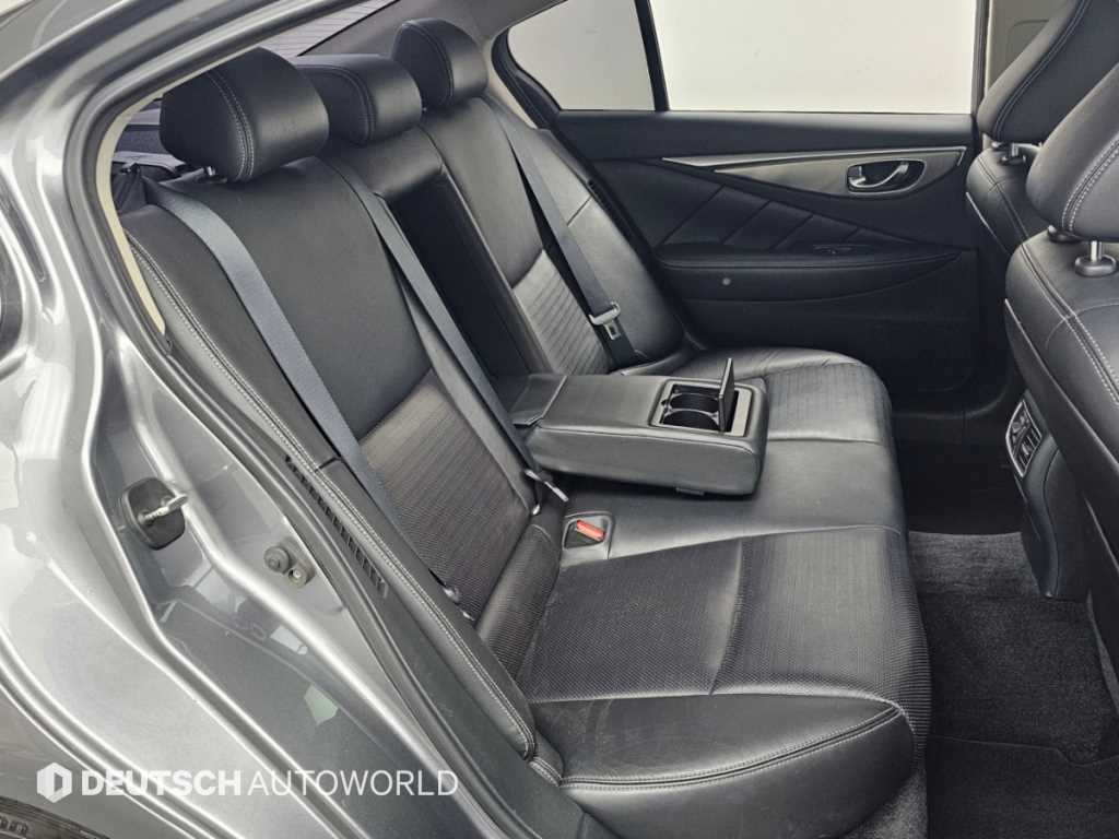 Infiniti Q50 — photo 12