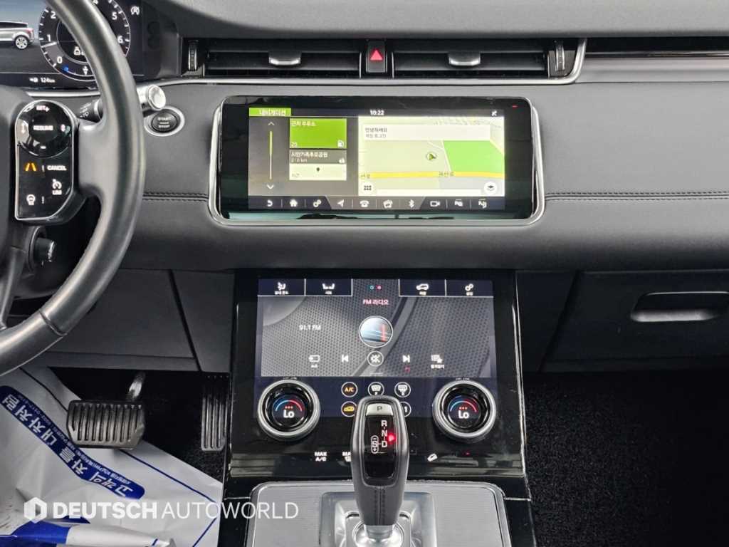 Land Rover Range Rover Evoque — photo 14