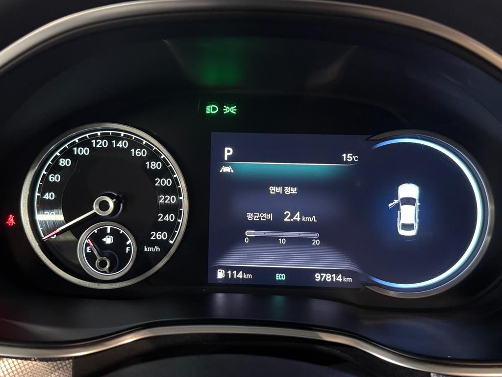 Genesis G80 — photo 09