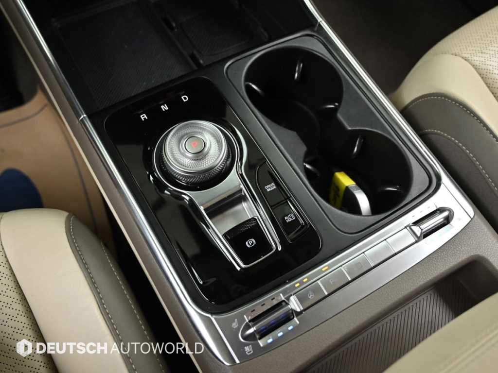 Kia Carnival — photo 09