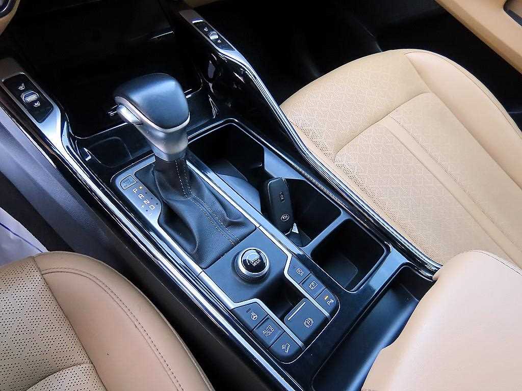 Kia Sorento — photo 10