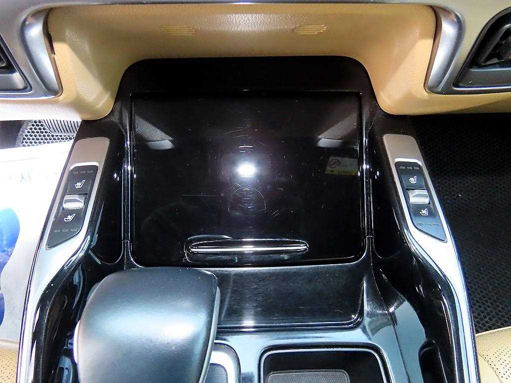 Kia Sorento — photo 12