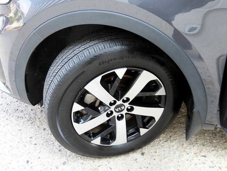 Kia Sorento — photo 20