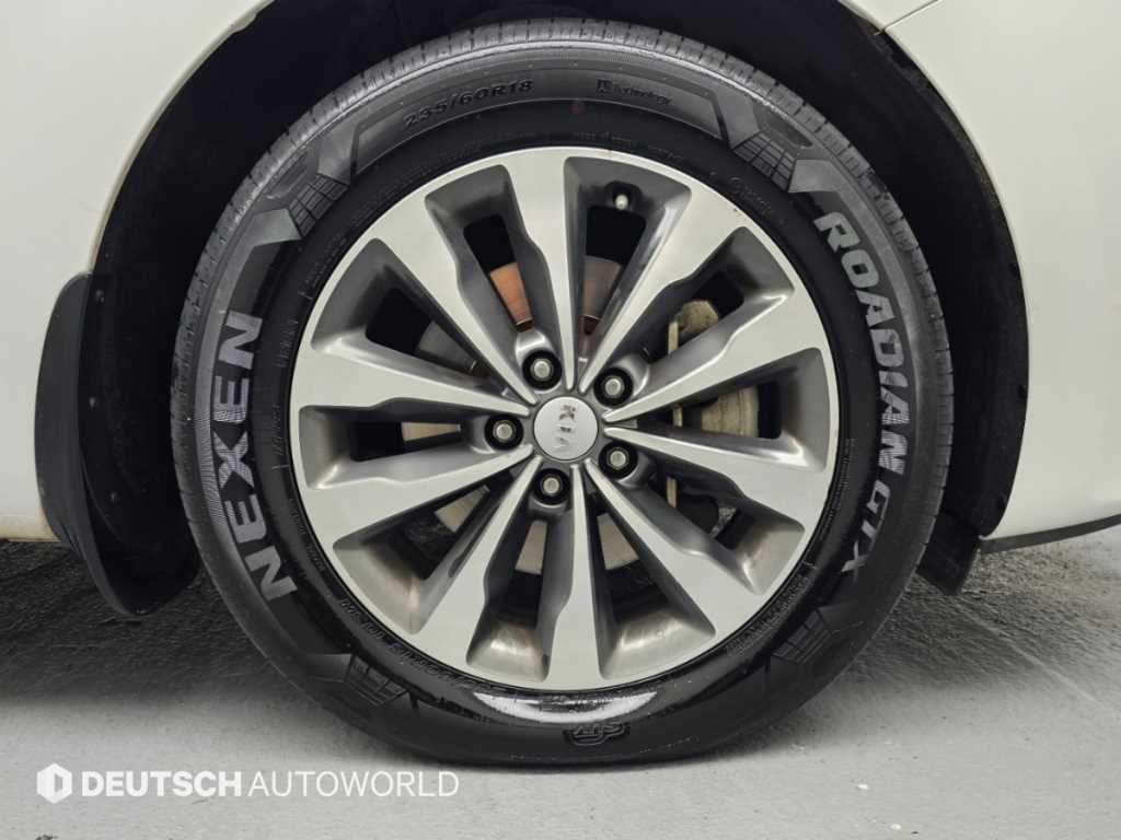 Kia Carnival — photo 05