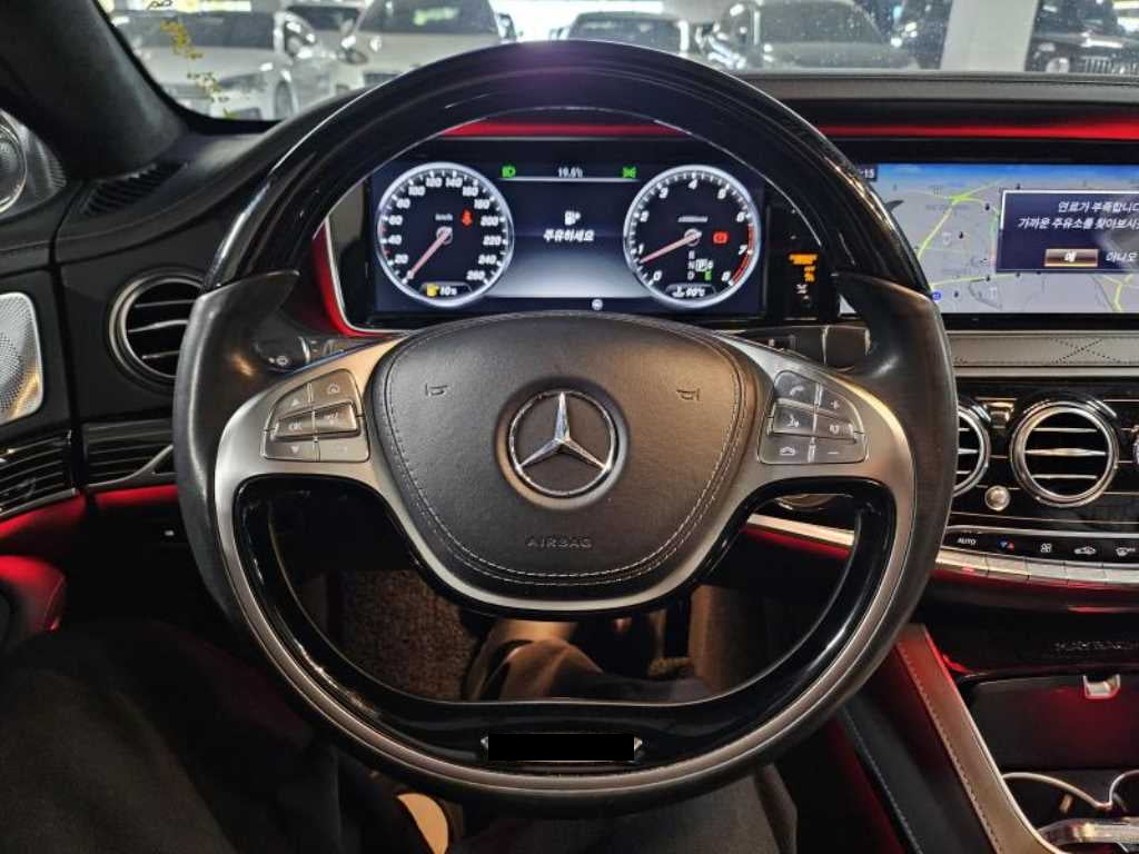 Mercedes-Benz S-Class — photo 04