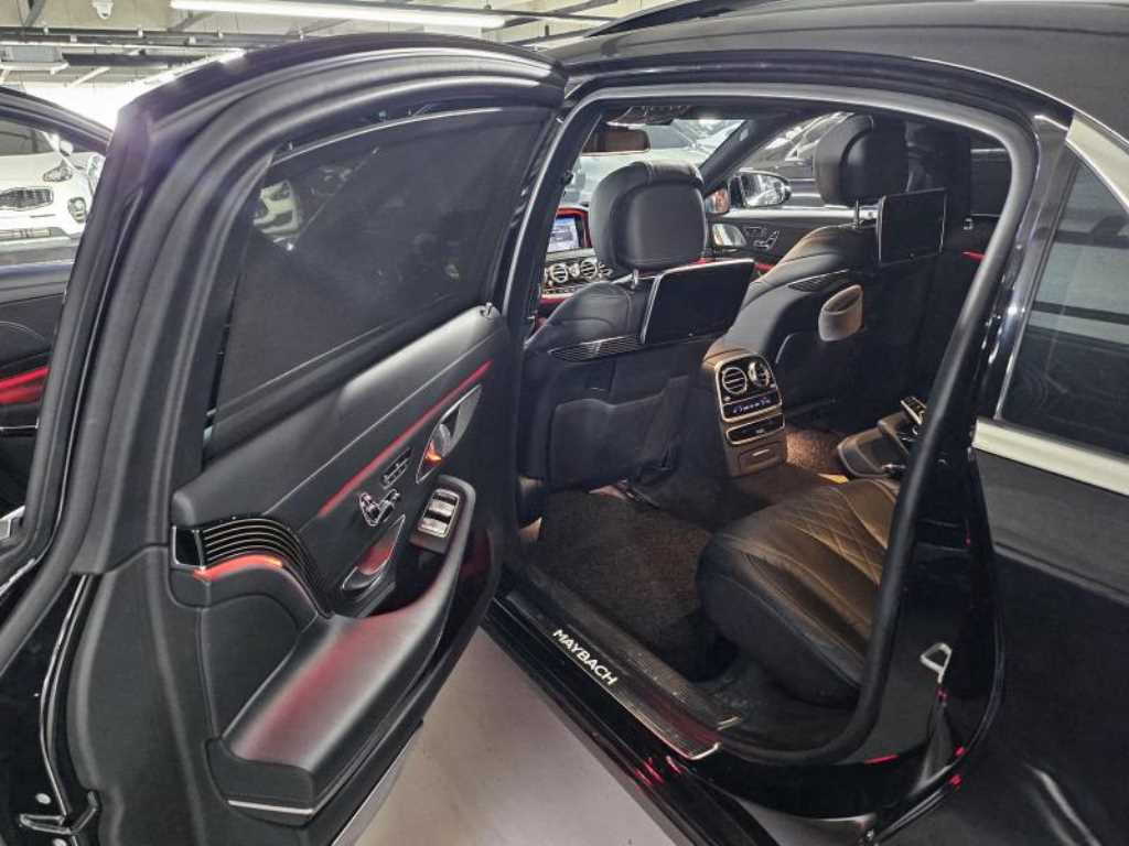 Mercedes-Benz S-Class — photo 12