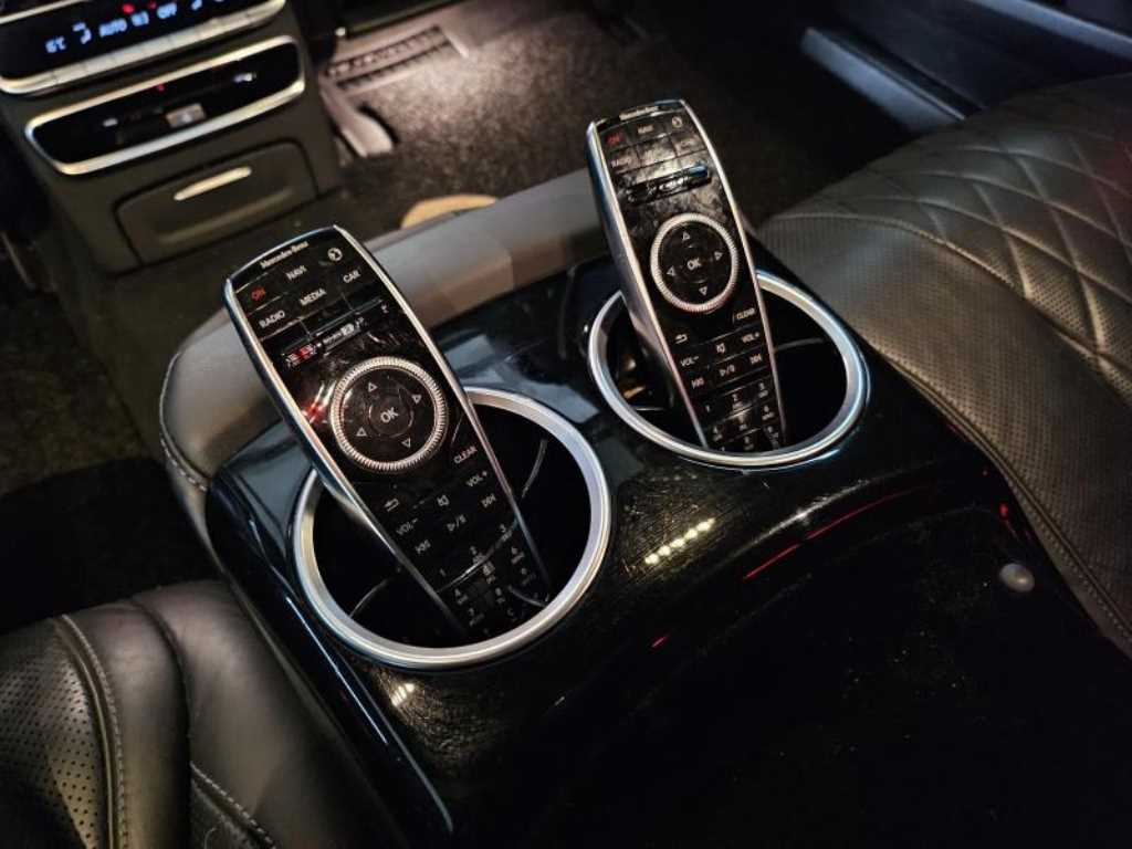 Mercedes-Benz S-Class — photo 14