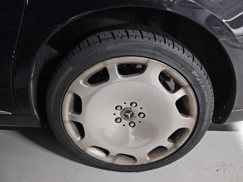Mercedes-Benz S-Class — photo 16