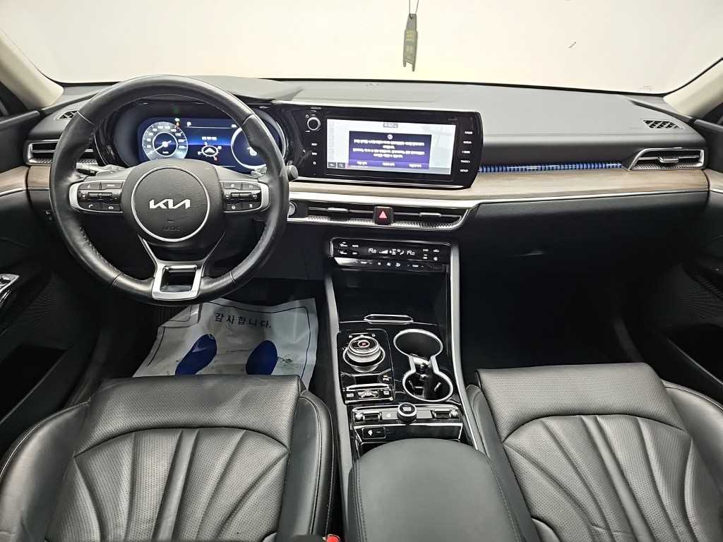 Kia K5 — photo 07