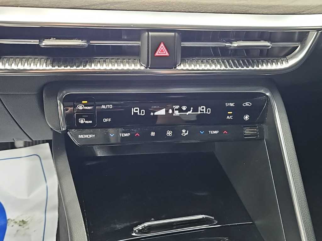 Kia K5 — photo 10