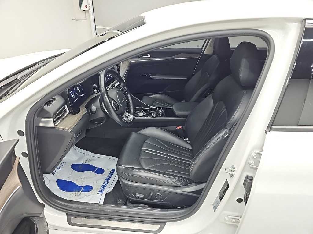 Kia K5 — photo 11