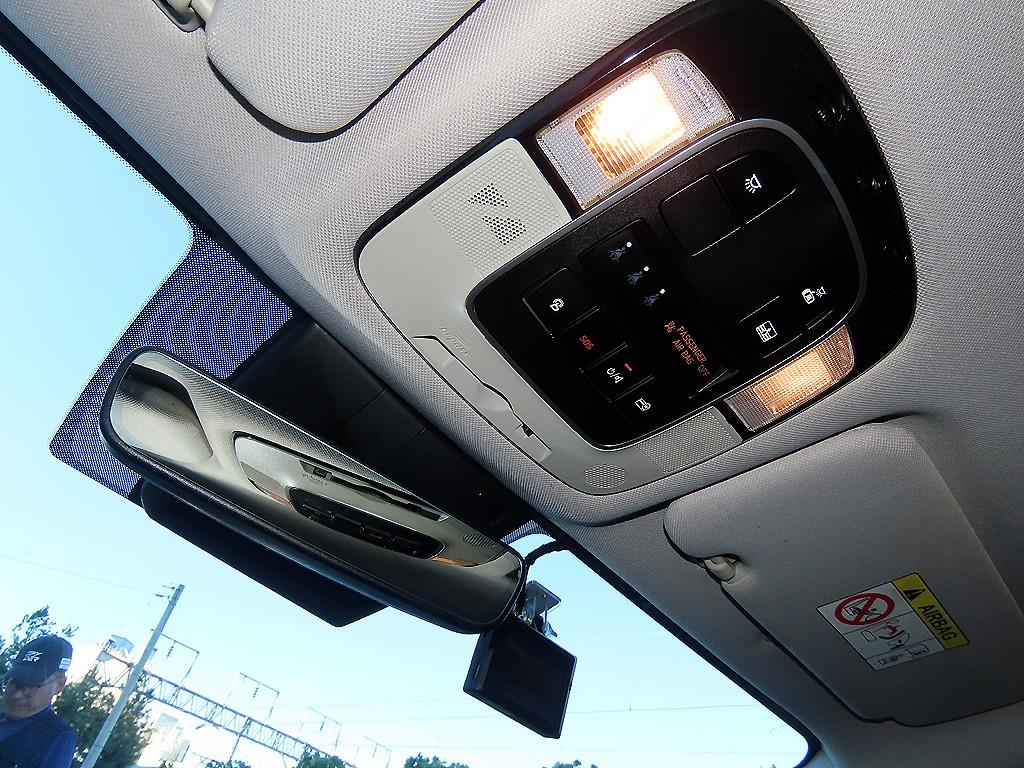 Hyundai Sonata — photo 16
