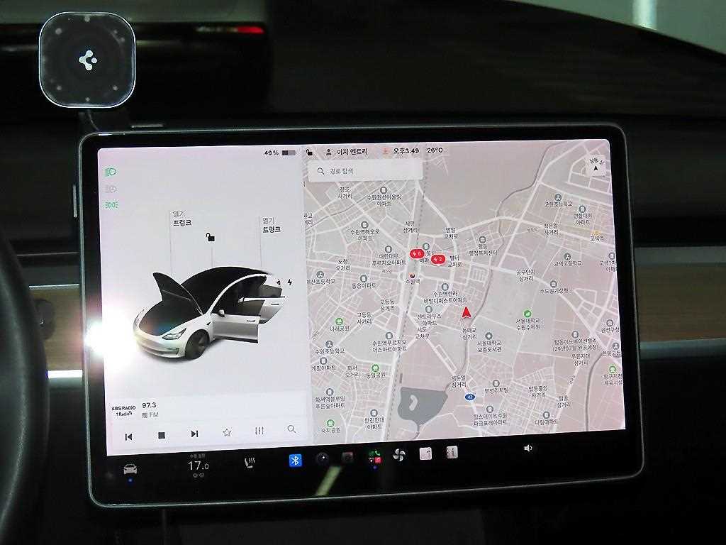 Tesla Model 3 — photo 11