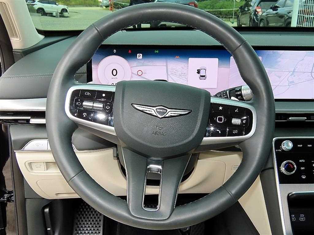 Genesis GV80 — photo 08