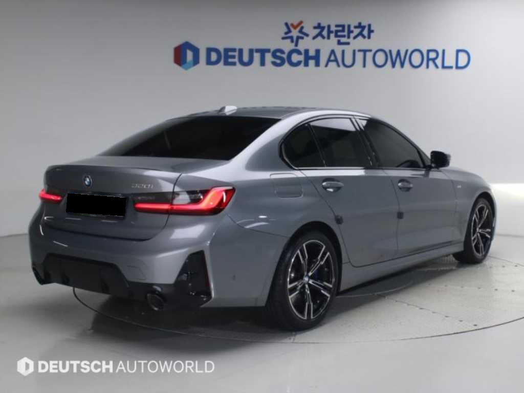 BMW 3-Series — photo 02