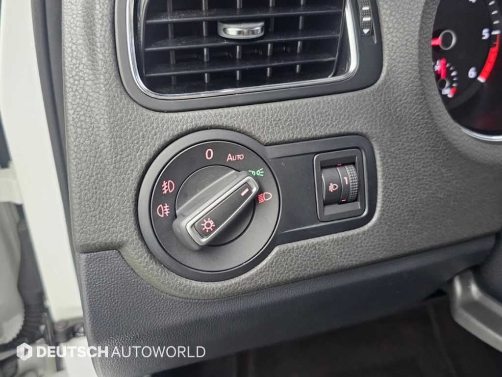 Volkswagen Polo — photo 16