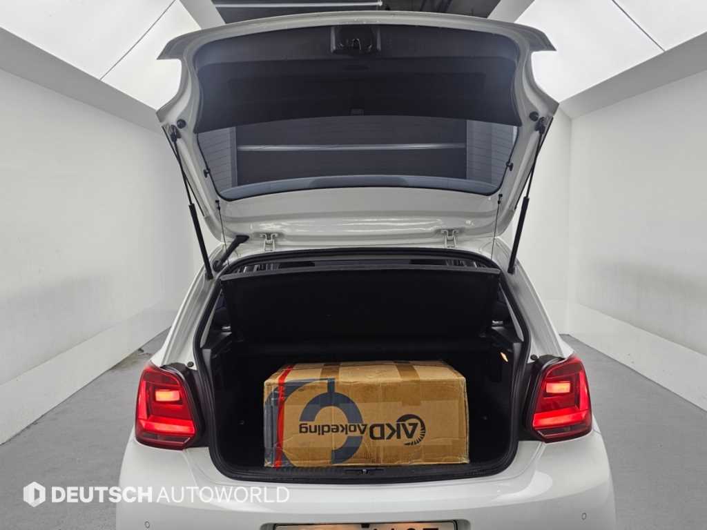 Volkswagen Polo — photo 19