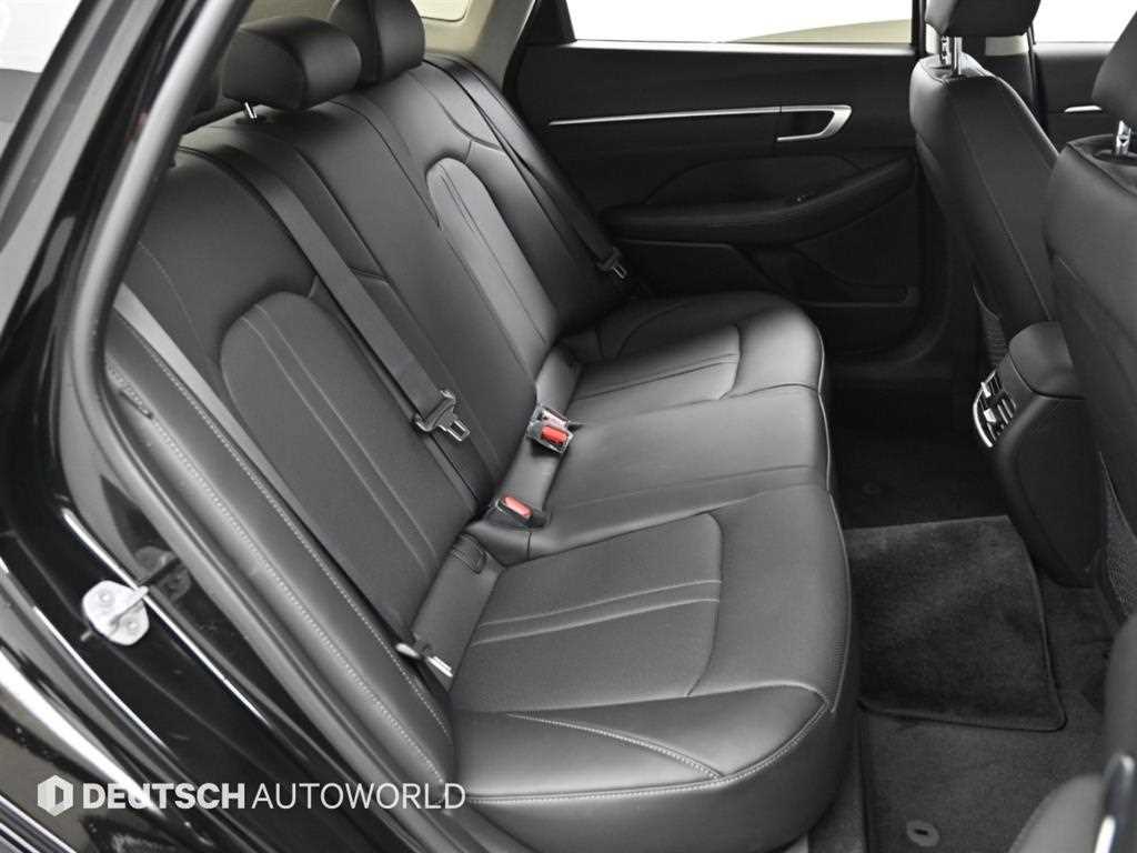 Hyundai Sonata — photo 12