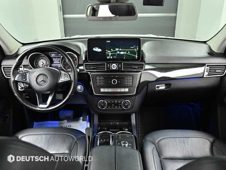 Mercedes-Benz GLE-Class — photo 07