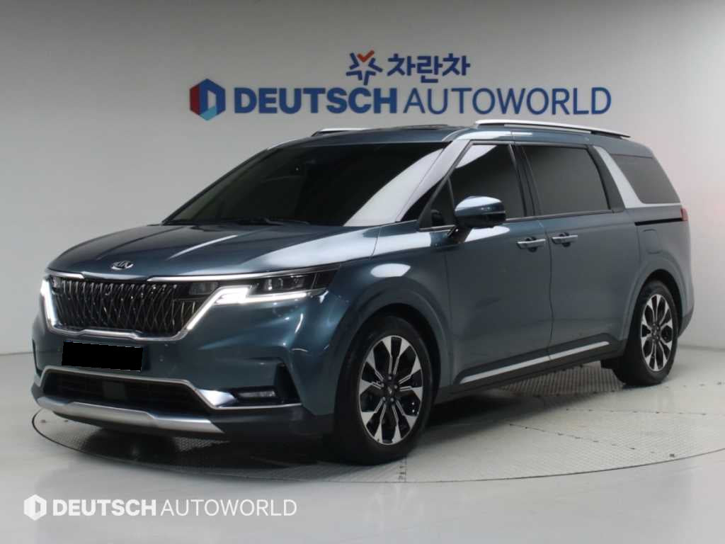 Kia Carnival — photo 01