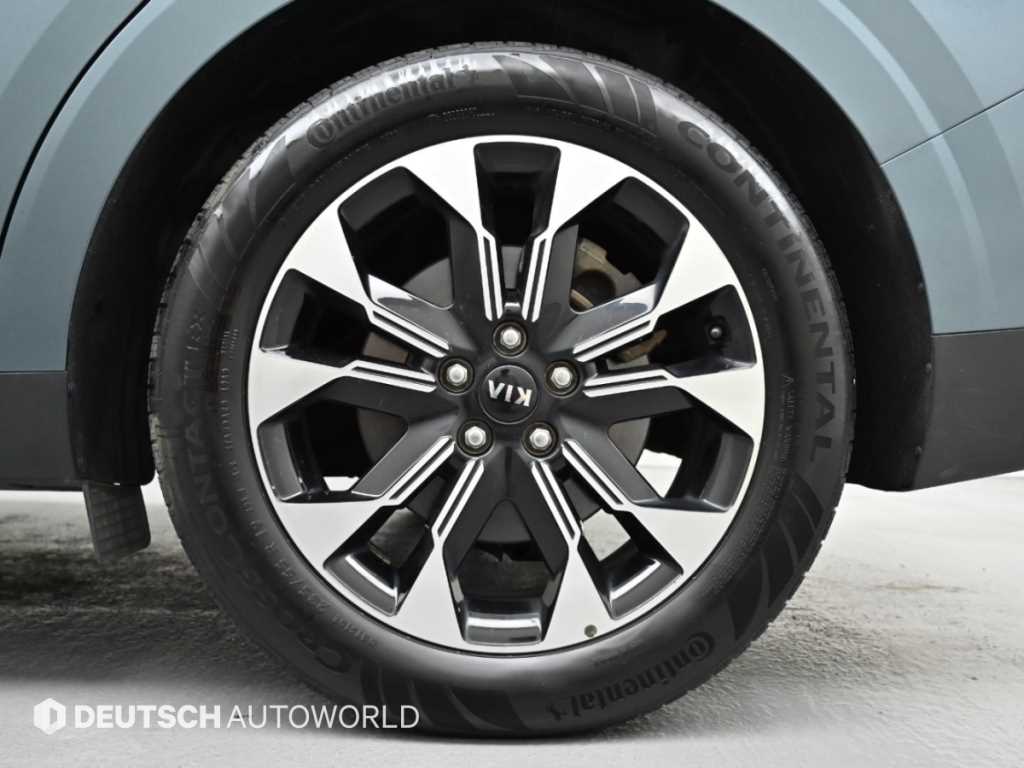 Kia Carnival — photo 05