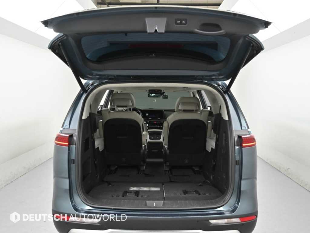 Kia Carnival — photo 19
