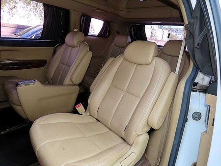 Kia Carnival — photo 07