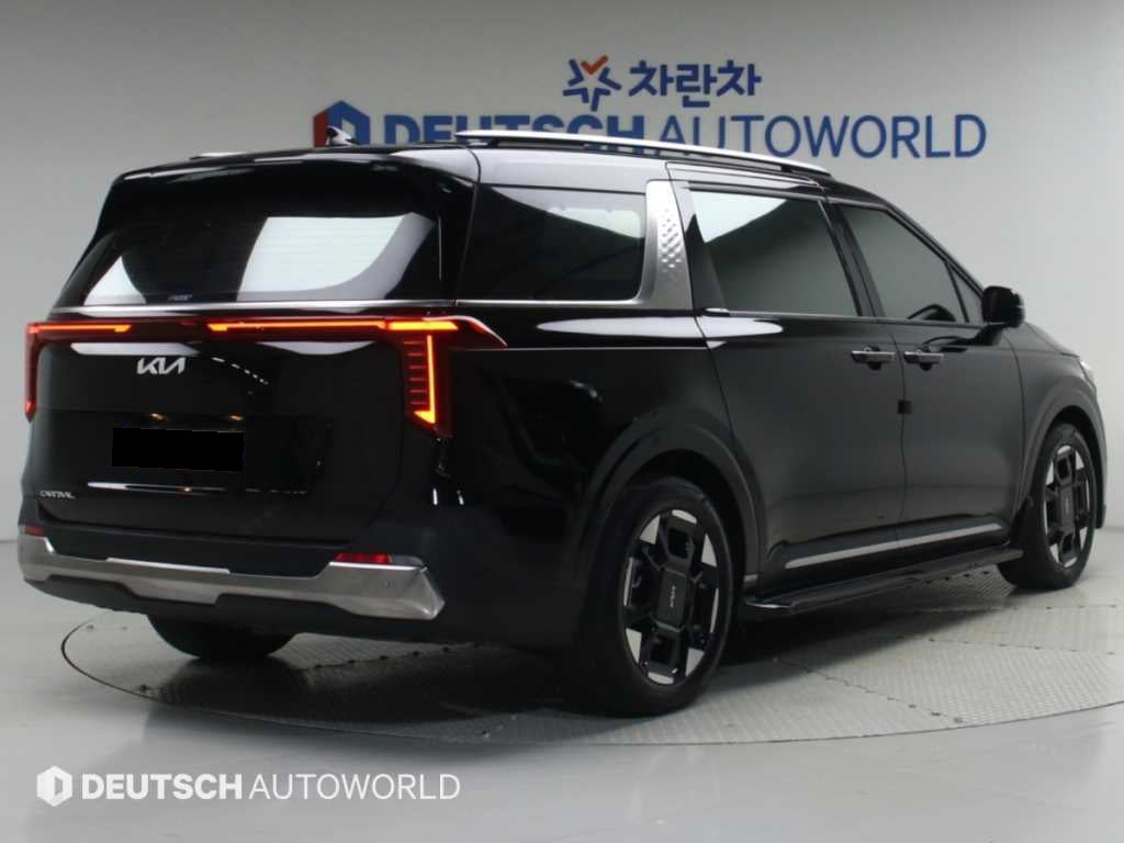 Kia Carnival — photo 02