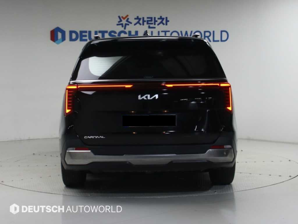 Kia Carnival — photo 04