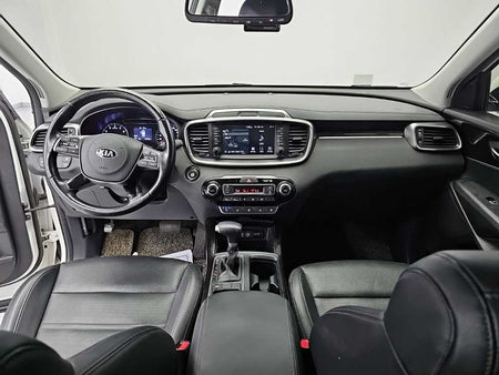 Kia Sorento — photo 07