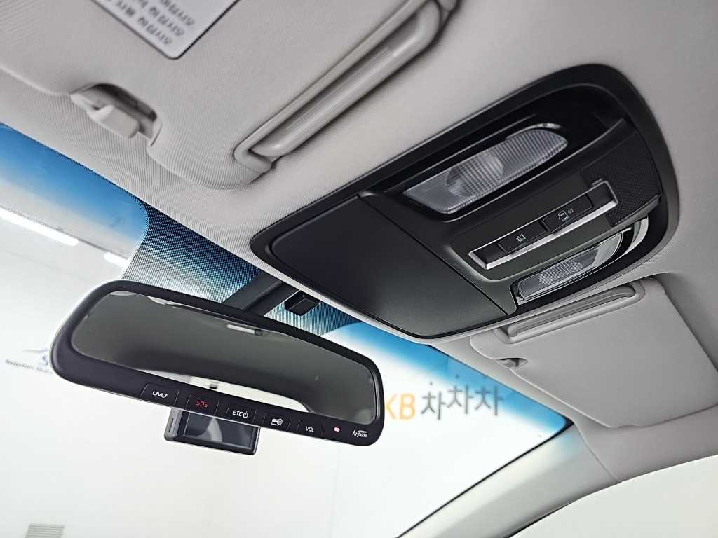 Kia Sorento — photo 16