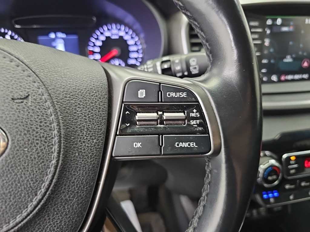 Kia Sorento — photo 17