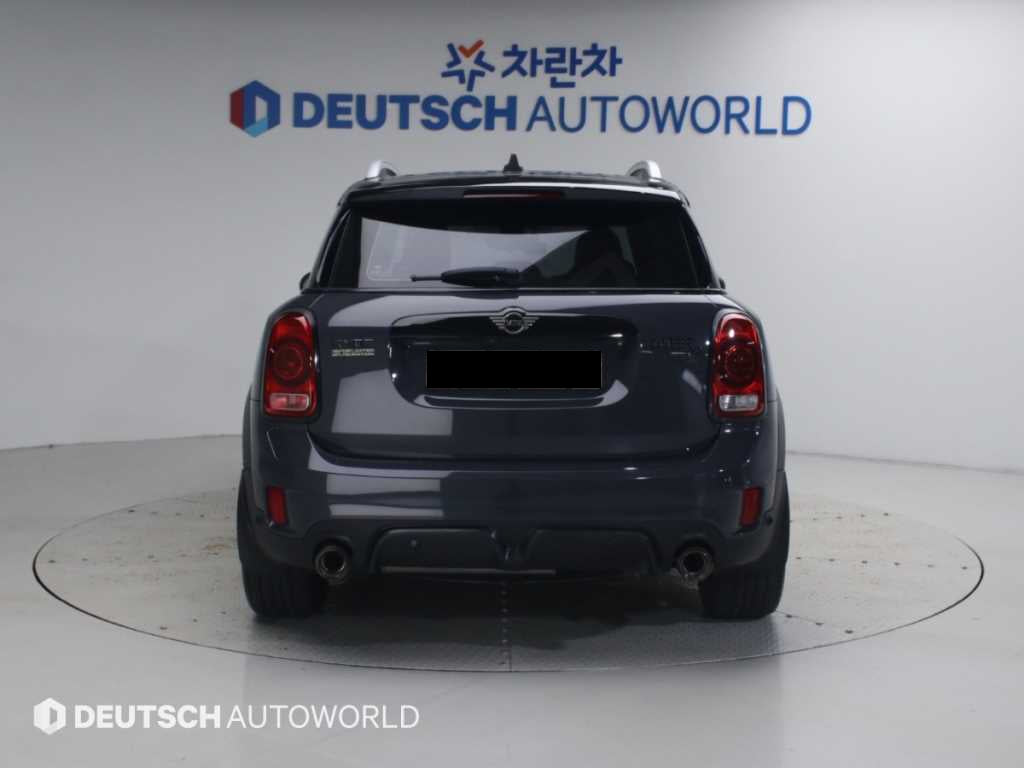 Mini Countryman — photo 04