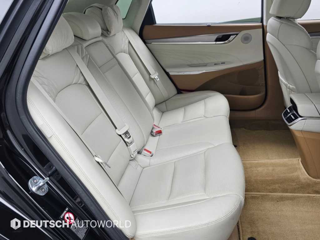 Hyundai Grandeur — photo 09