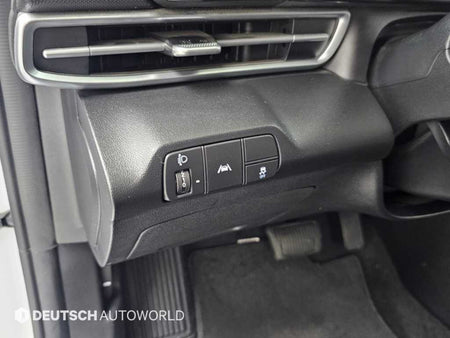 Hyundai Avante — photo 12