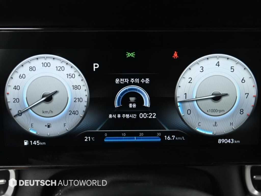 Hyundai Avante — photo 06