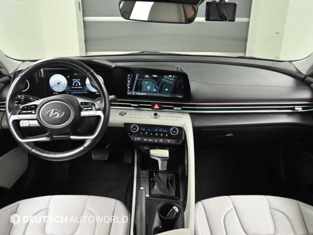Hyundai Avante — photo 07