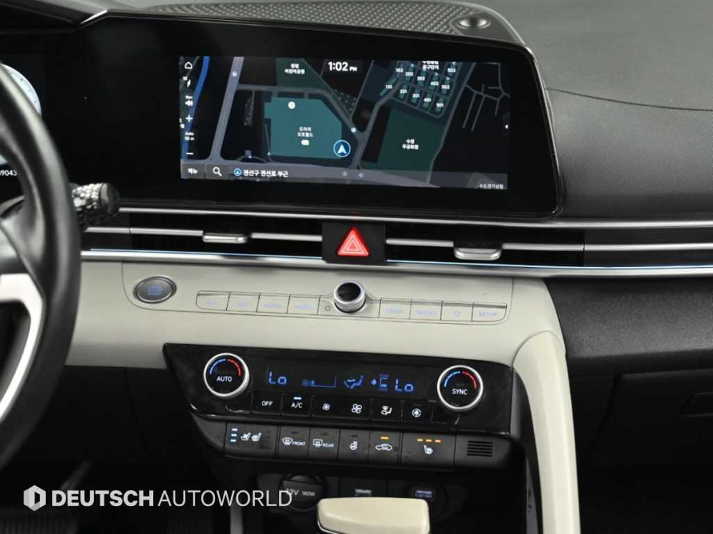 Hyundai Avante — photo 08